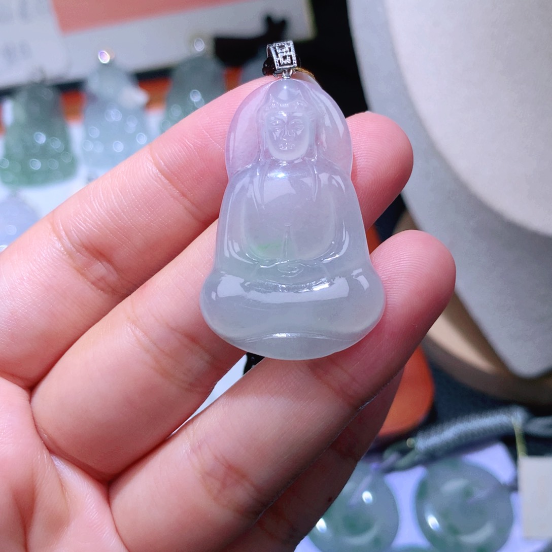 颈饰18K金镶嵌翡翠素衣