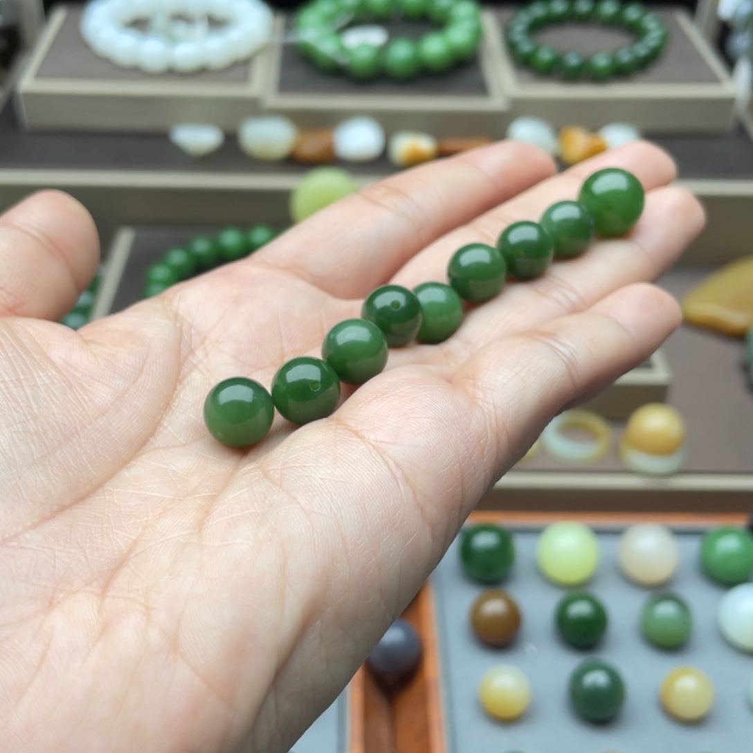 重***光和田玉未镶嵌手链