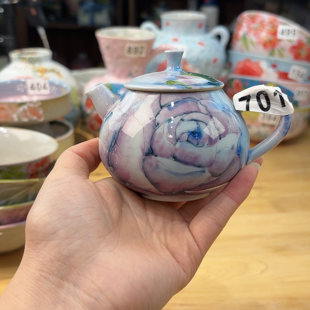 瓷片兔兔哈哈哈的样子