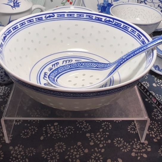 青花玲珑9寸大汤碗一个汤勺