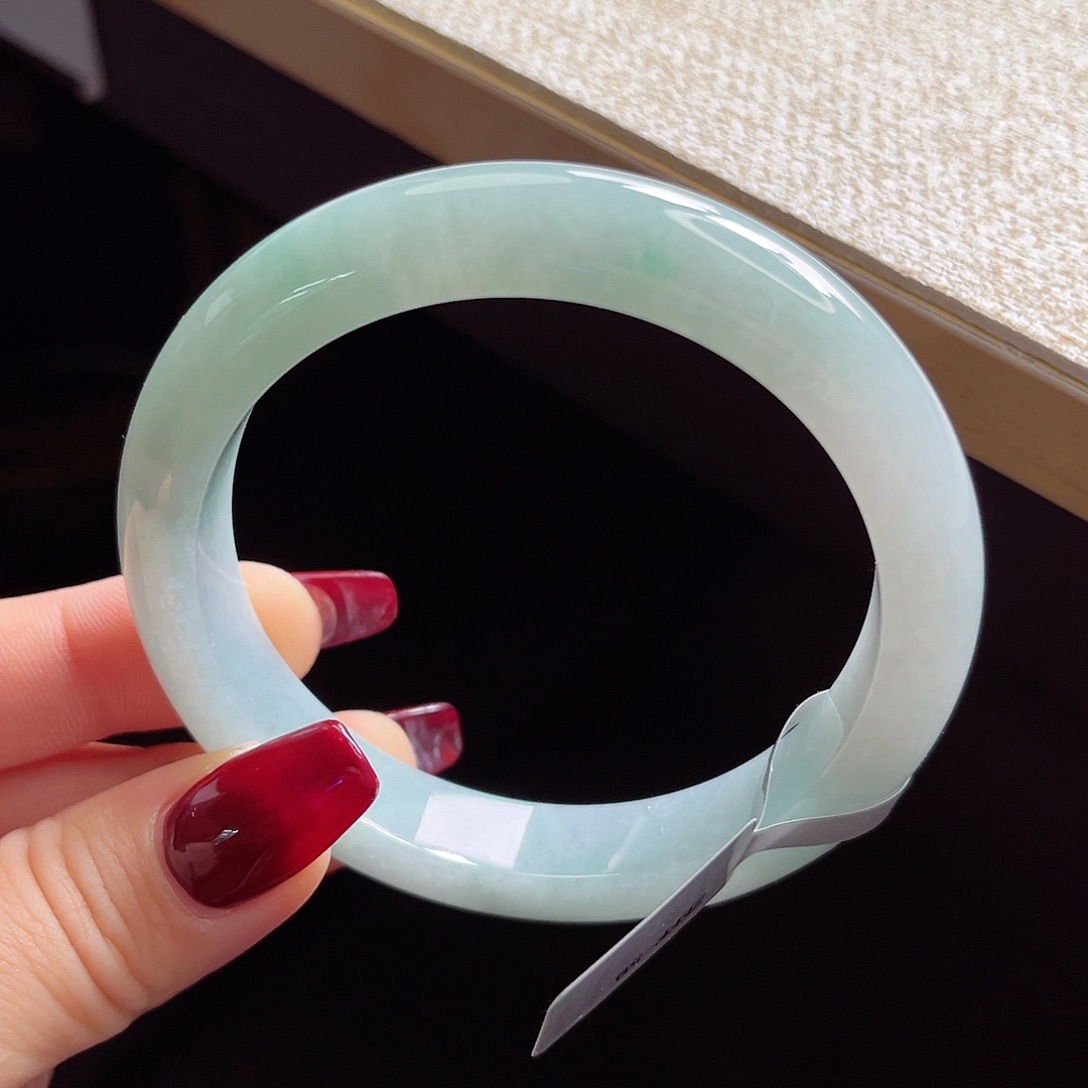 翡翠未镶嵌手镯手镯