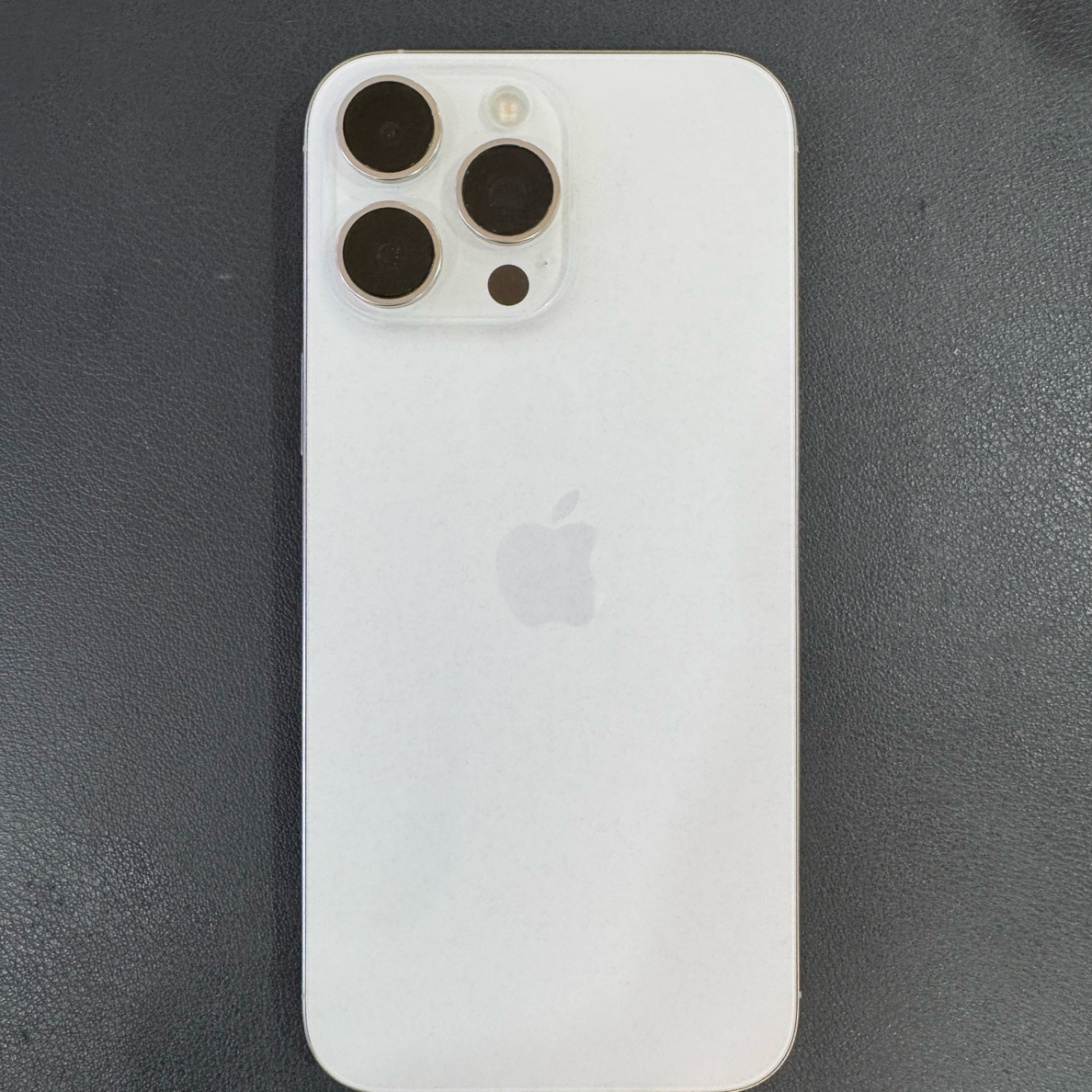 99新 Apple/苹果 16promax/白色/国行/256G/电池96%/屏幕无划痕