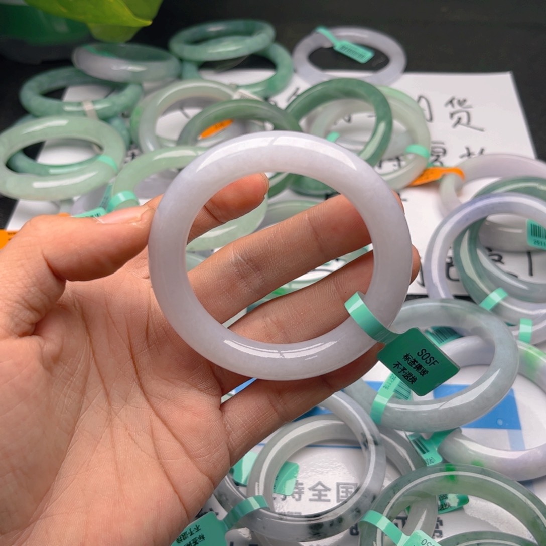 未镶嵌手镯翡翠525354。 226