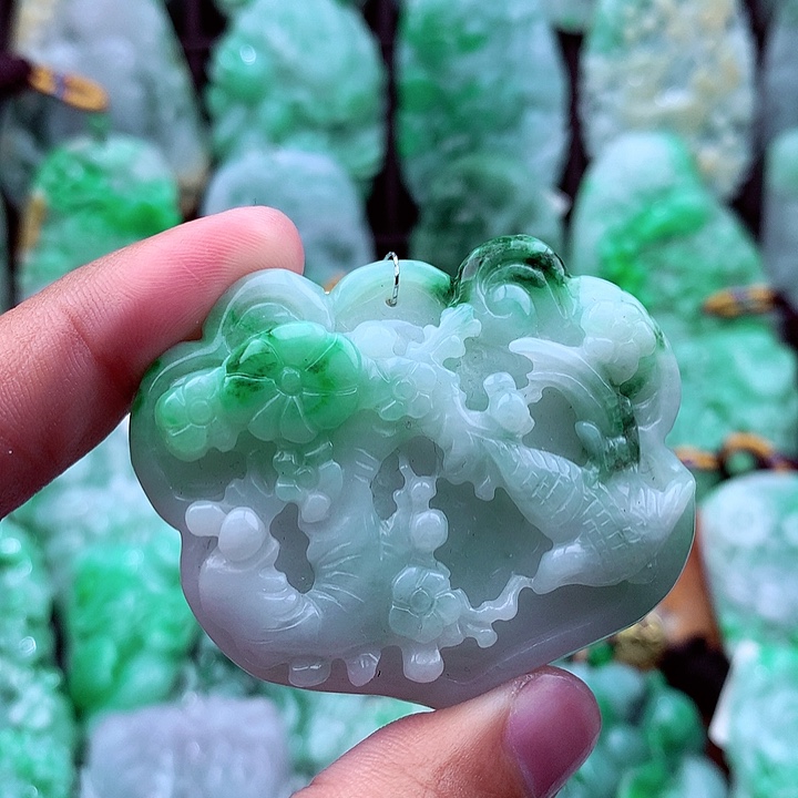 翡翠吊坠(不含链)未镶嵌