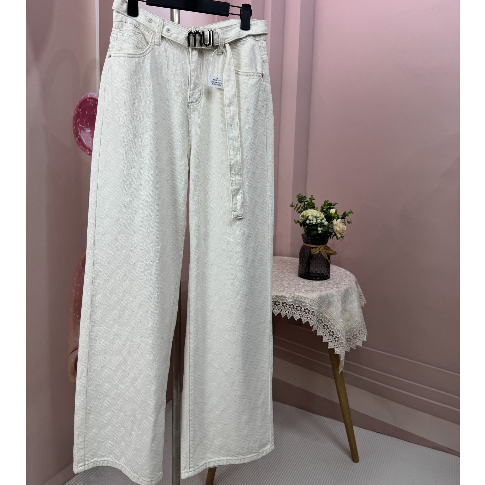 2025新建衣库春季新款白色提花腰带窄版直筒裤8019-1