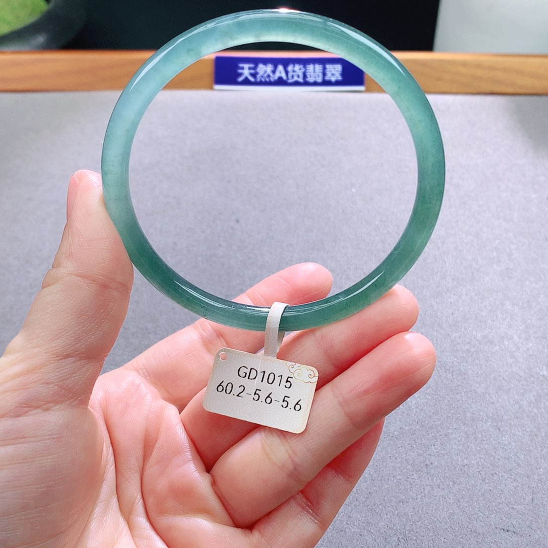未镶嵌手镯翡翠天然翡翠手镯a货
