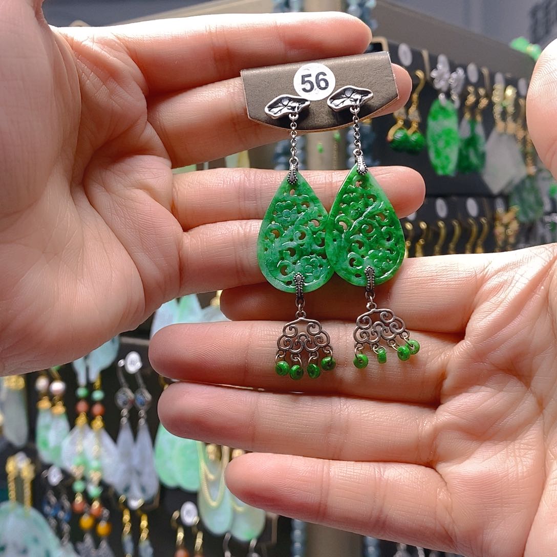 未镶嵌翡翠耳饰阿*翡翠