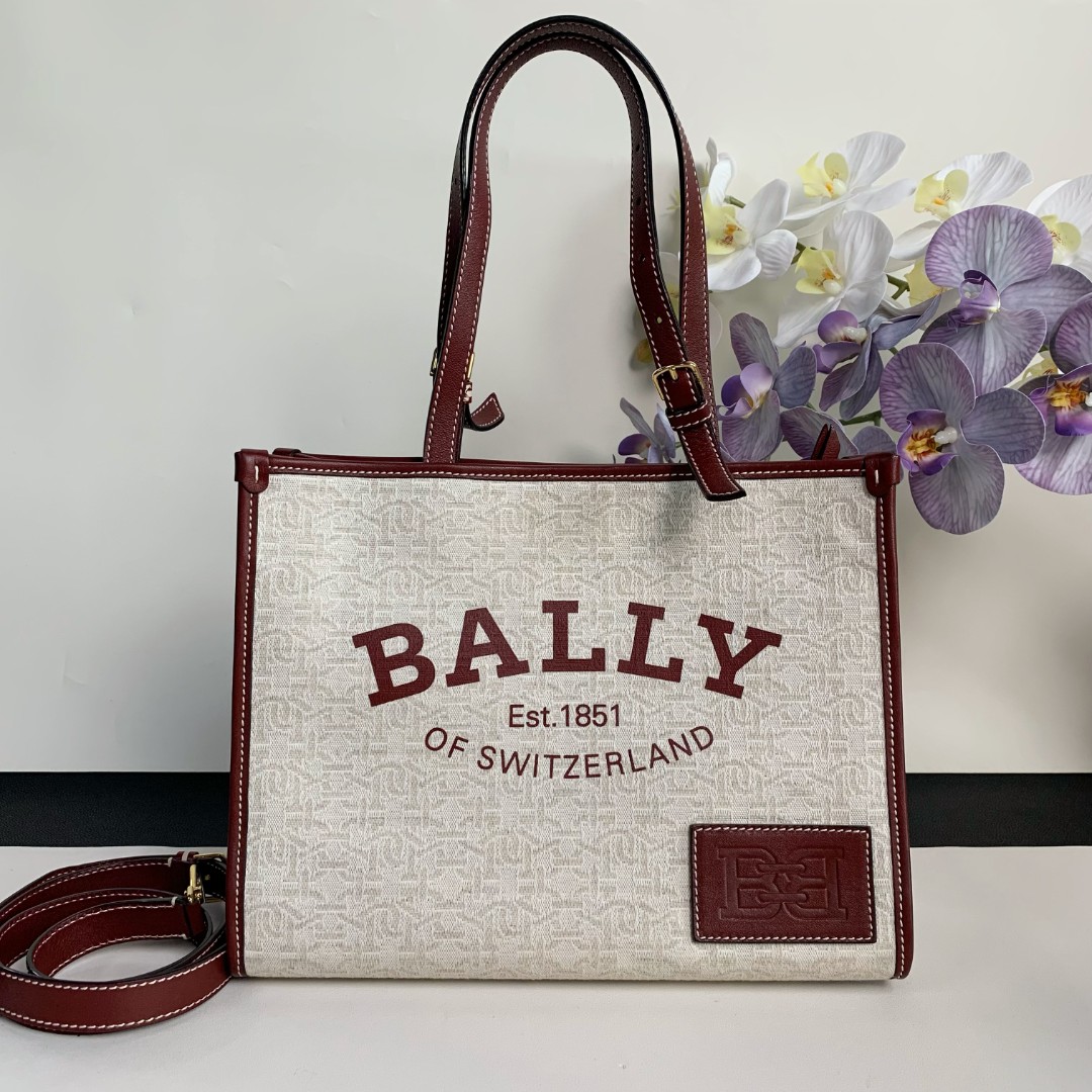95新 BALLY/巴利 【闲置】bally 23新款老花tote多用