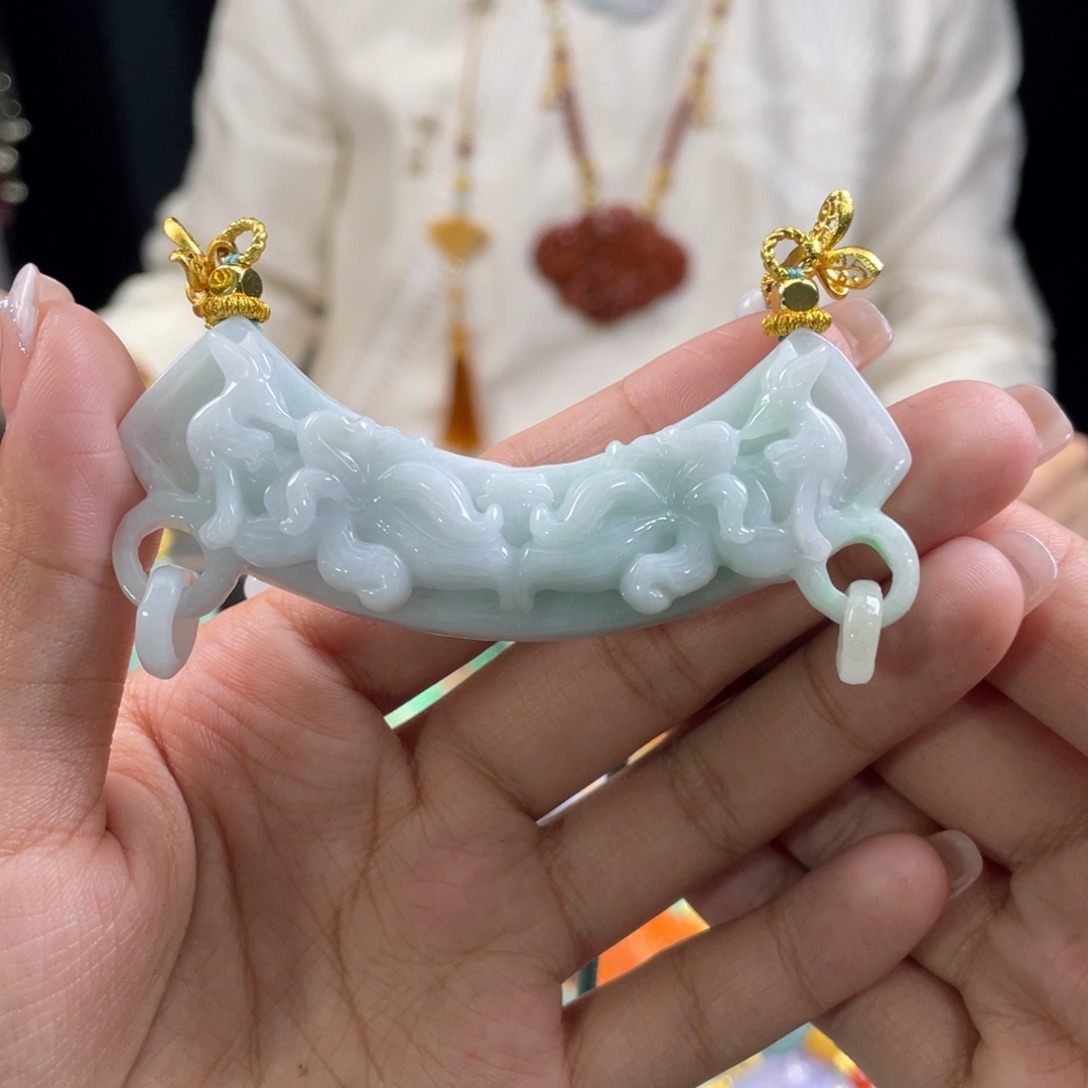 翡翠颈饰未镶嵌代编织