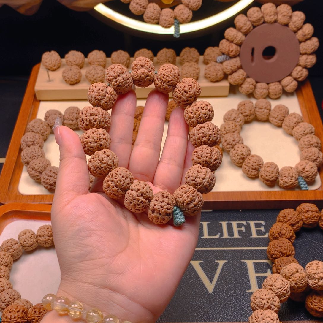 金刚菩提手串6号21尺寸蜂王