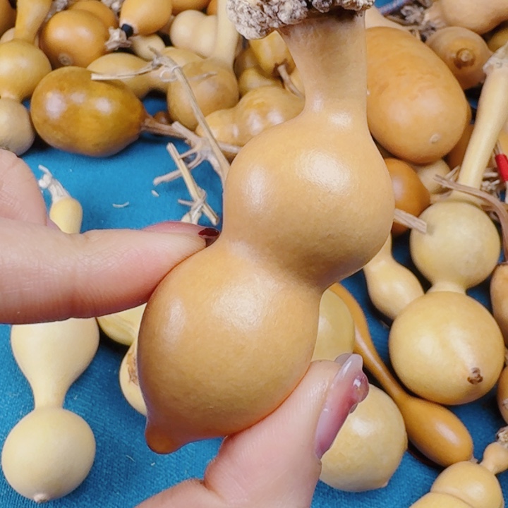 高*时尚饰品品牌如图太累了