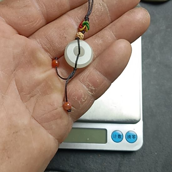 和田玉未镶嵌车挂