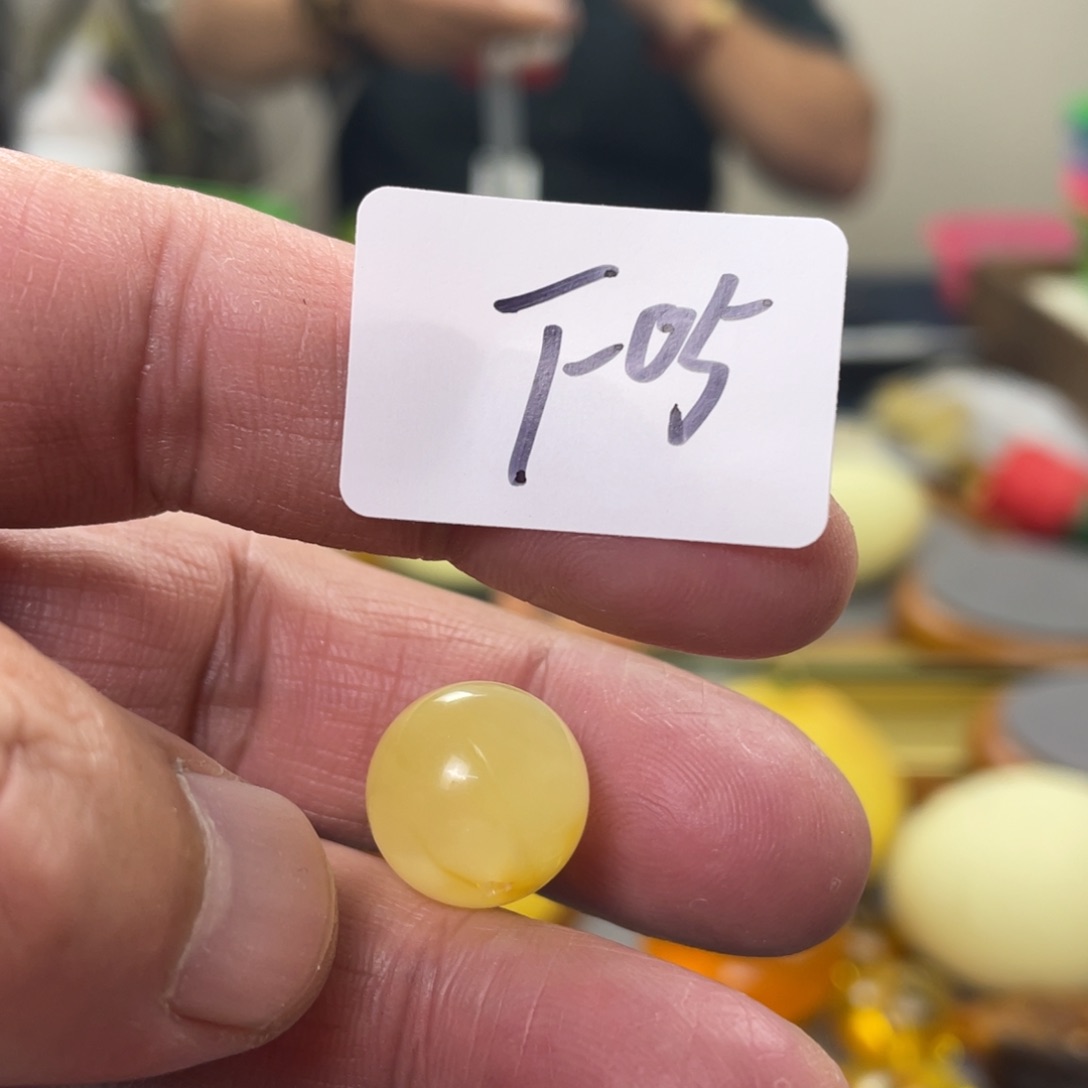 手链琥珀未镶嵌多样性发，发其中一件