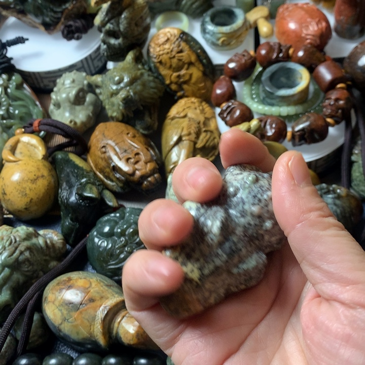 岫岩河磨玉（透闪石质玉）手链未镶嵌