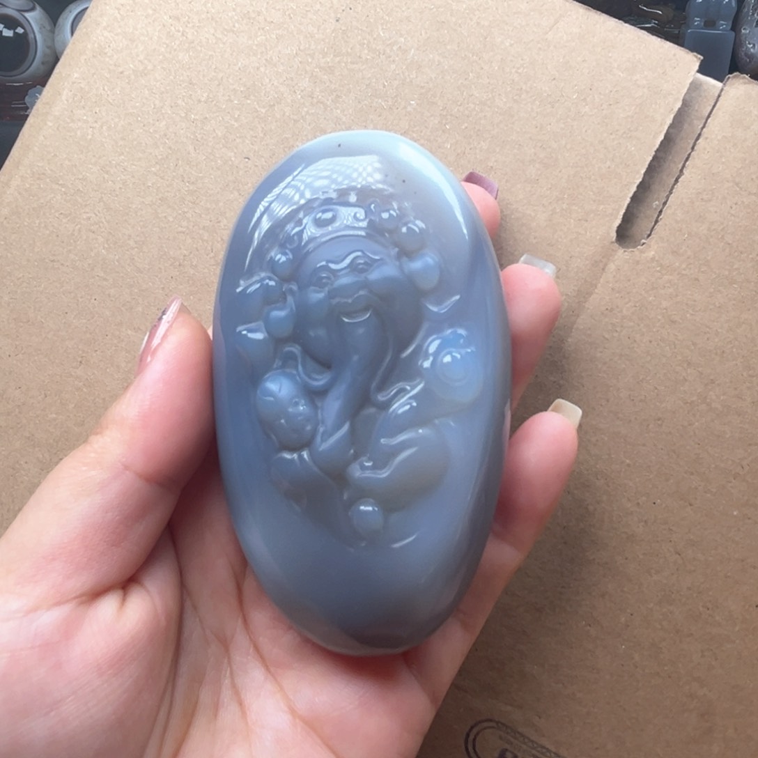 玛瑙/玉髓手玩件合金