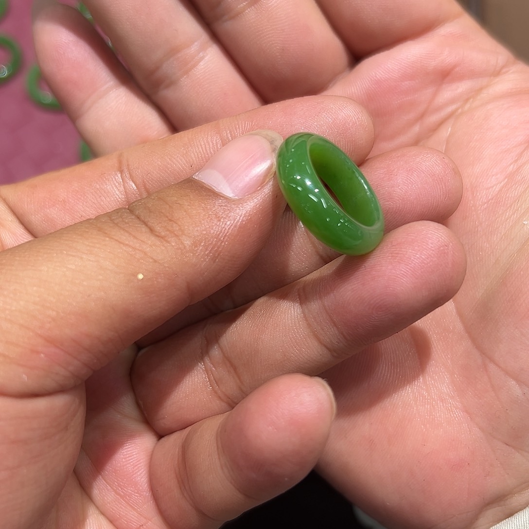 和田玉未镶嵌戒指