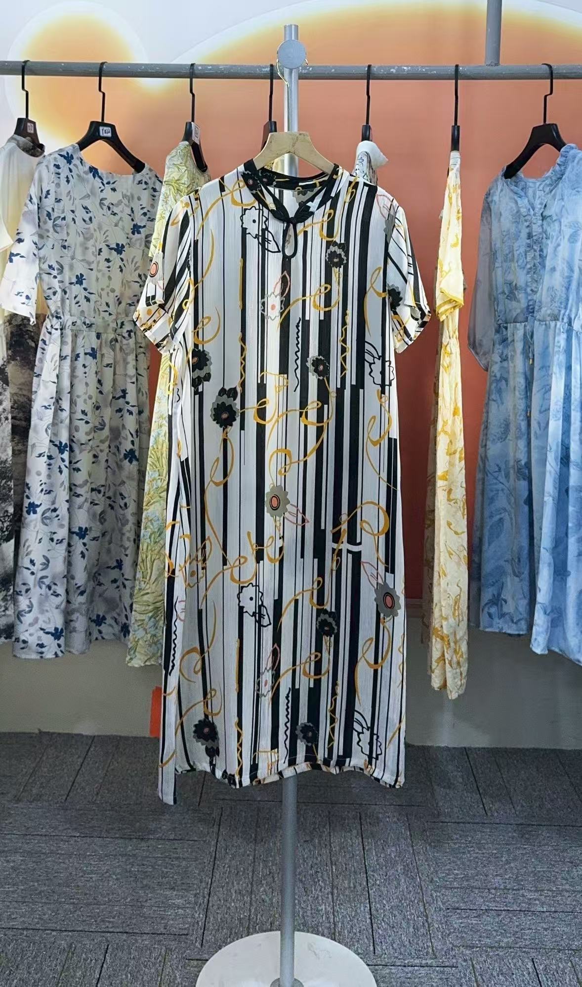 刺绣常规套头中腰T214