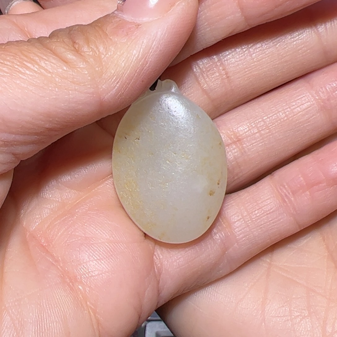 和田玉颈饰未镶嵌大*