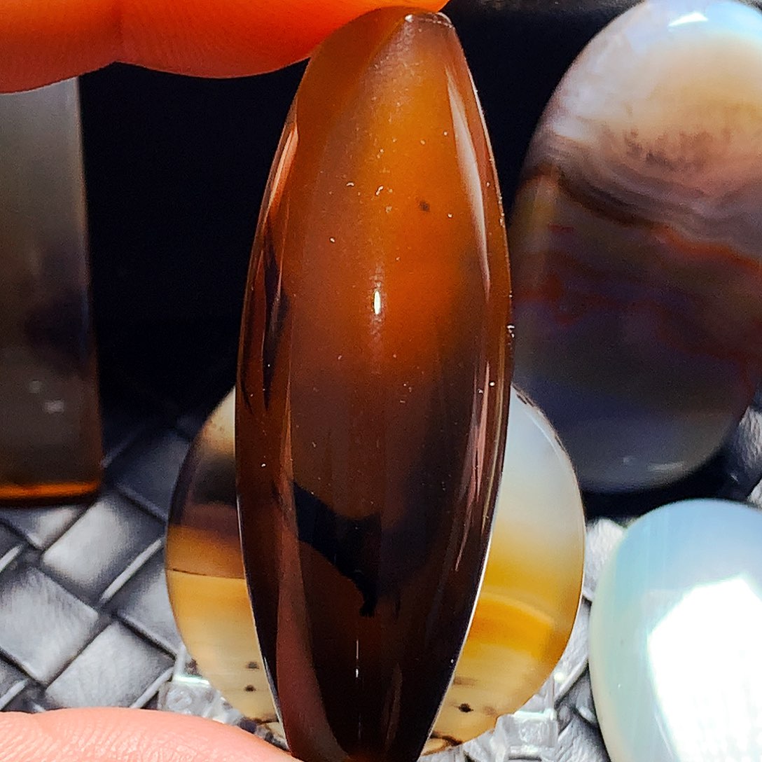 未镶嵌颈饰玛瑙/玉髓桶珠