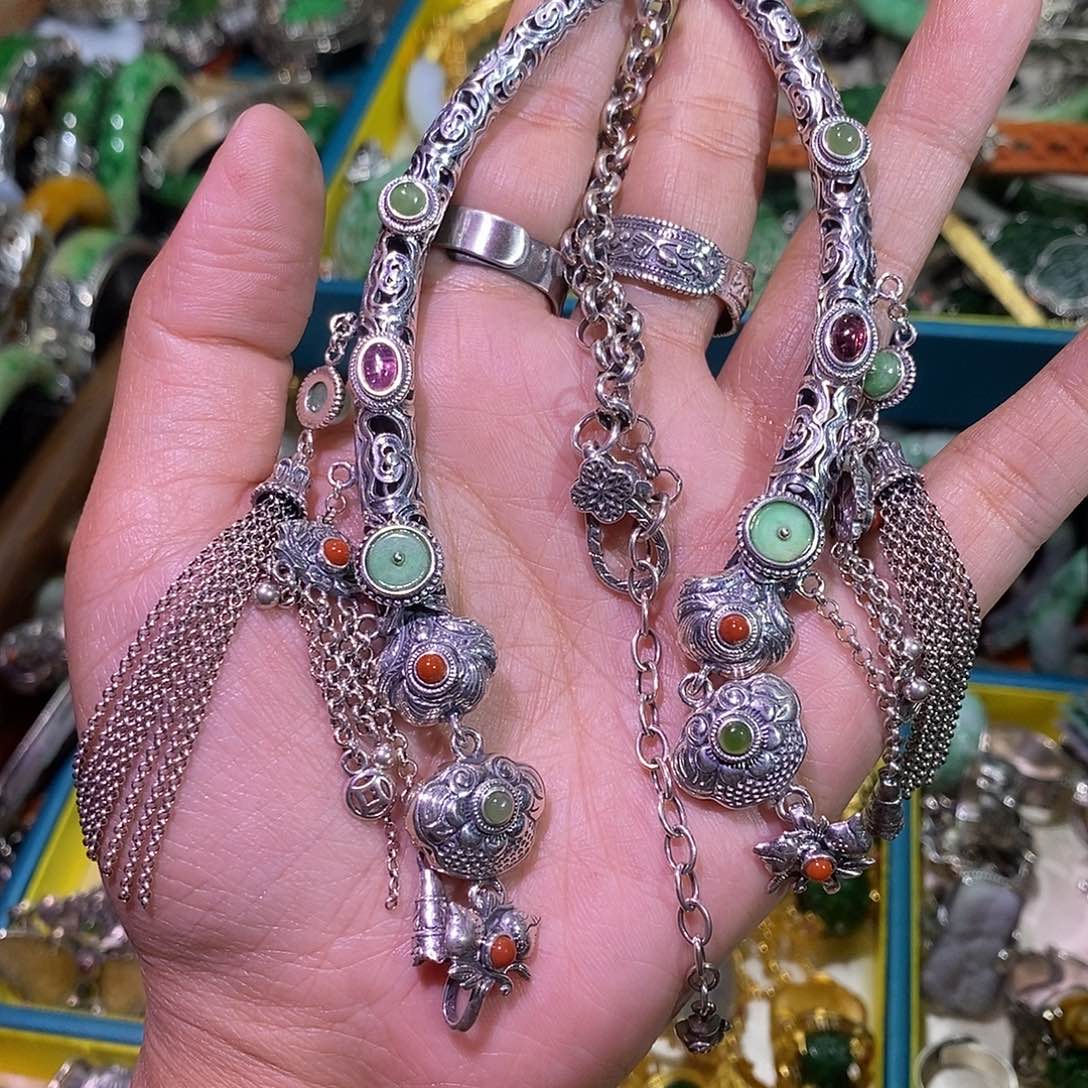 散珠翡翠项圈炸炸炸炸炸炸炸炸