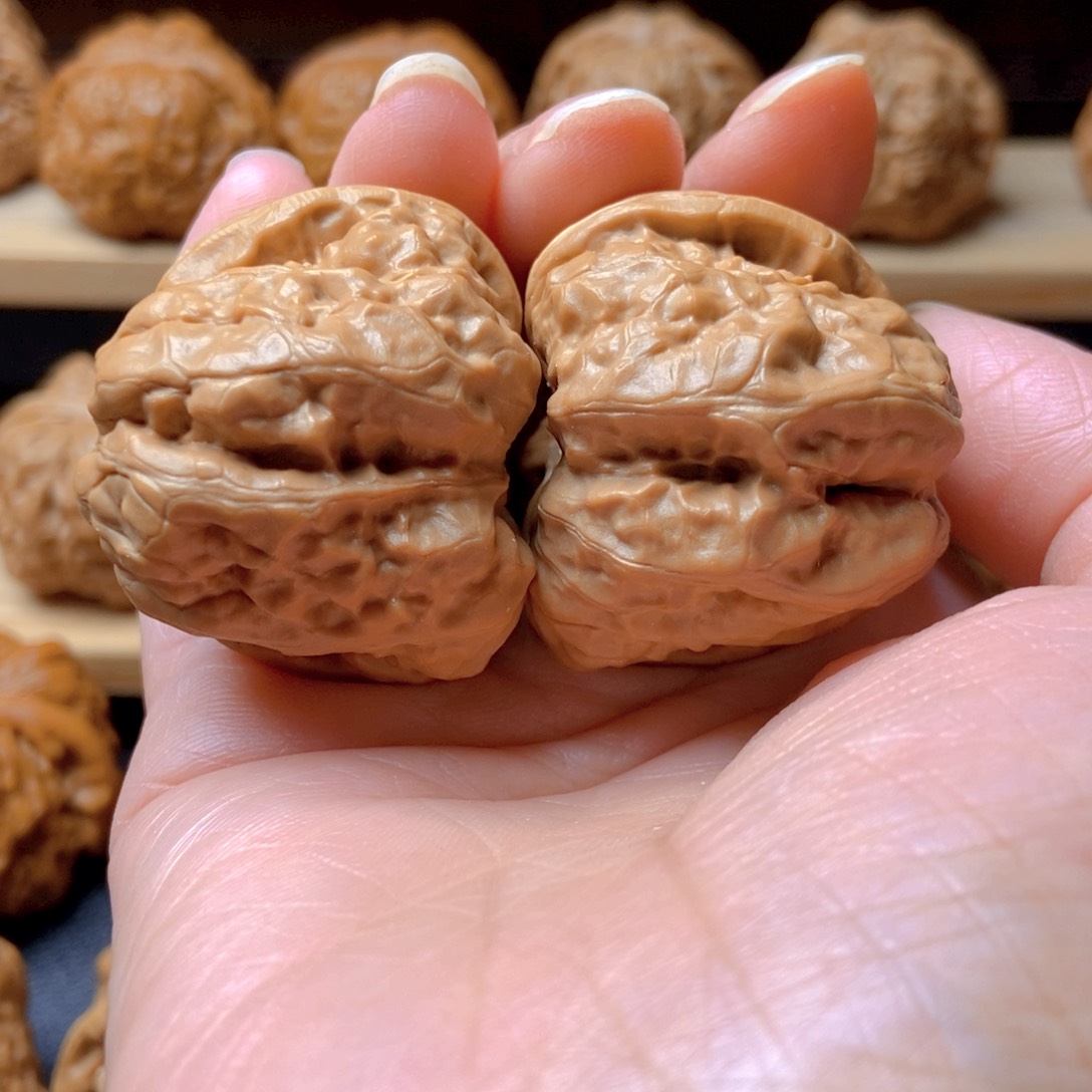 文玩核桃吊坠蛤蟆头