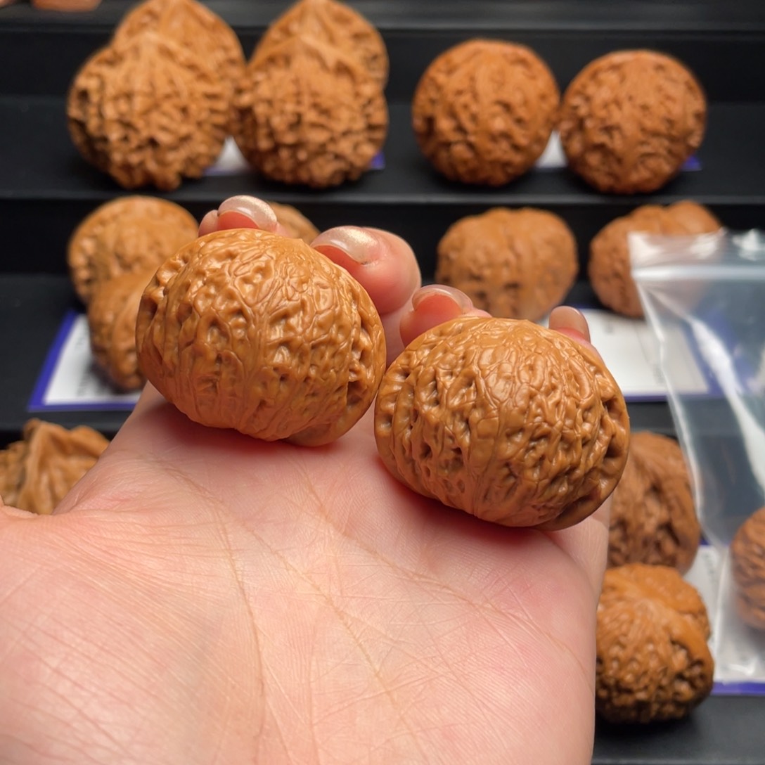 文玩核桃把件铁锤39