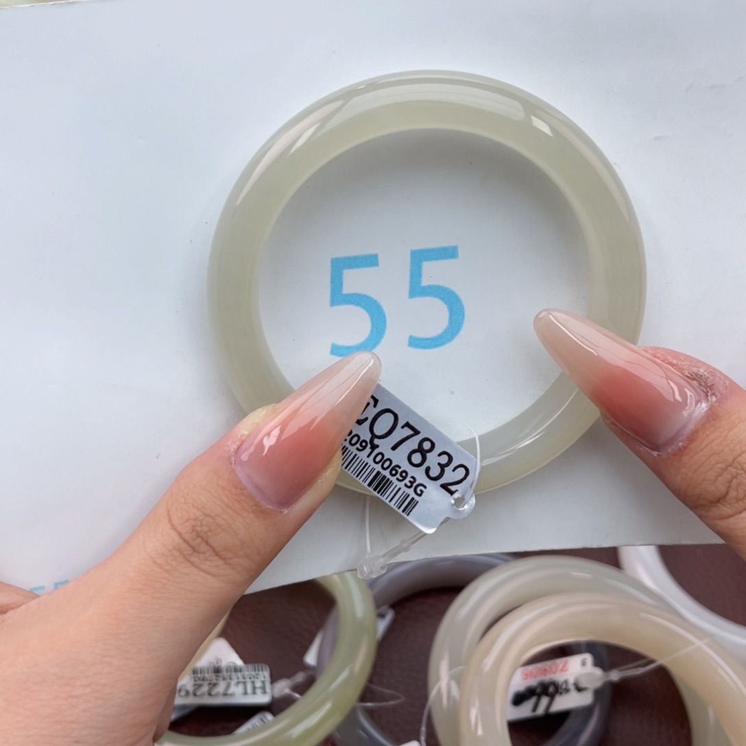 和田玉手链未镶嵌我****路