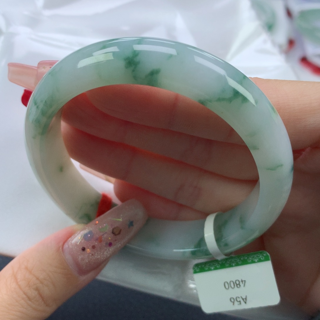 翡翠手镯未镶嵌56.8正圈