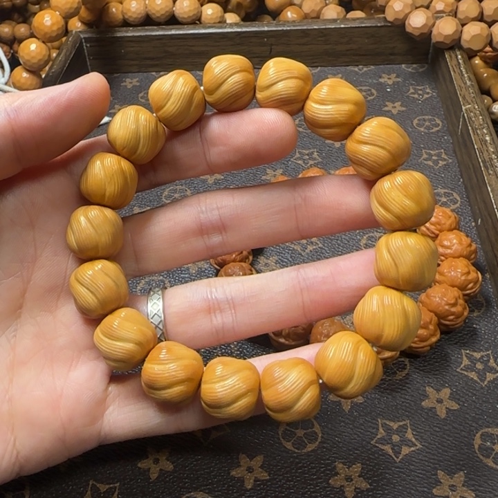 猴头核桃手串特价卷卷