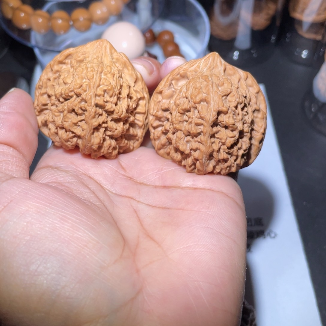 桃核把件佳*发满天星核桃