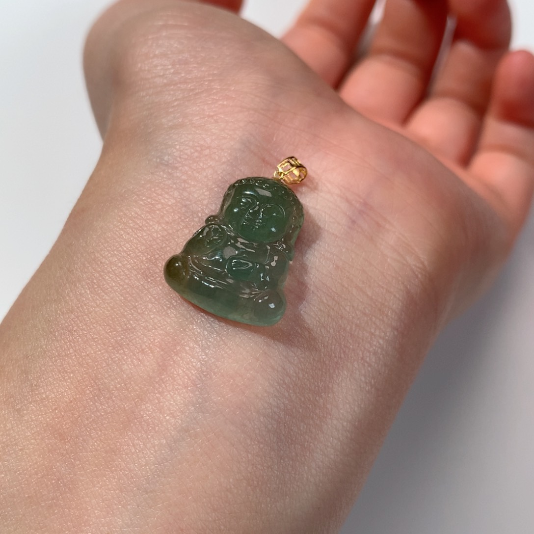 翡翠颈饰18K金镶嵌宝宝佛