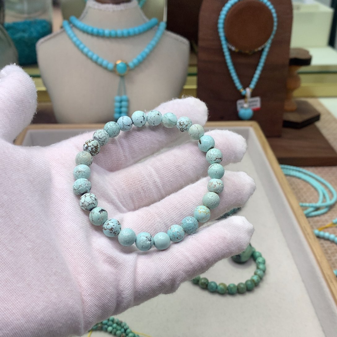 绿松石配饰未镶嵌