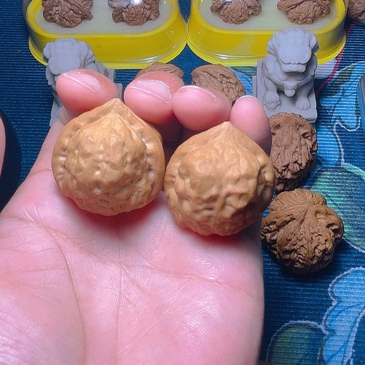 文玩核桃吊坠古蟾