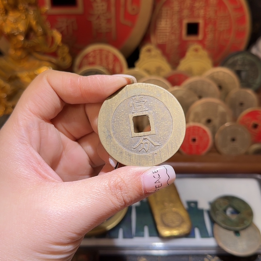 墨***宇铜现代仿制工艺品