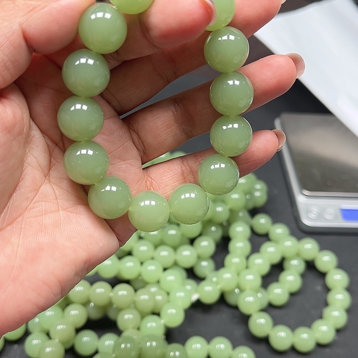 和田玉（黄玉）未镶嵌颈饰