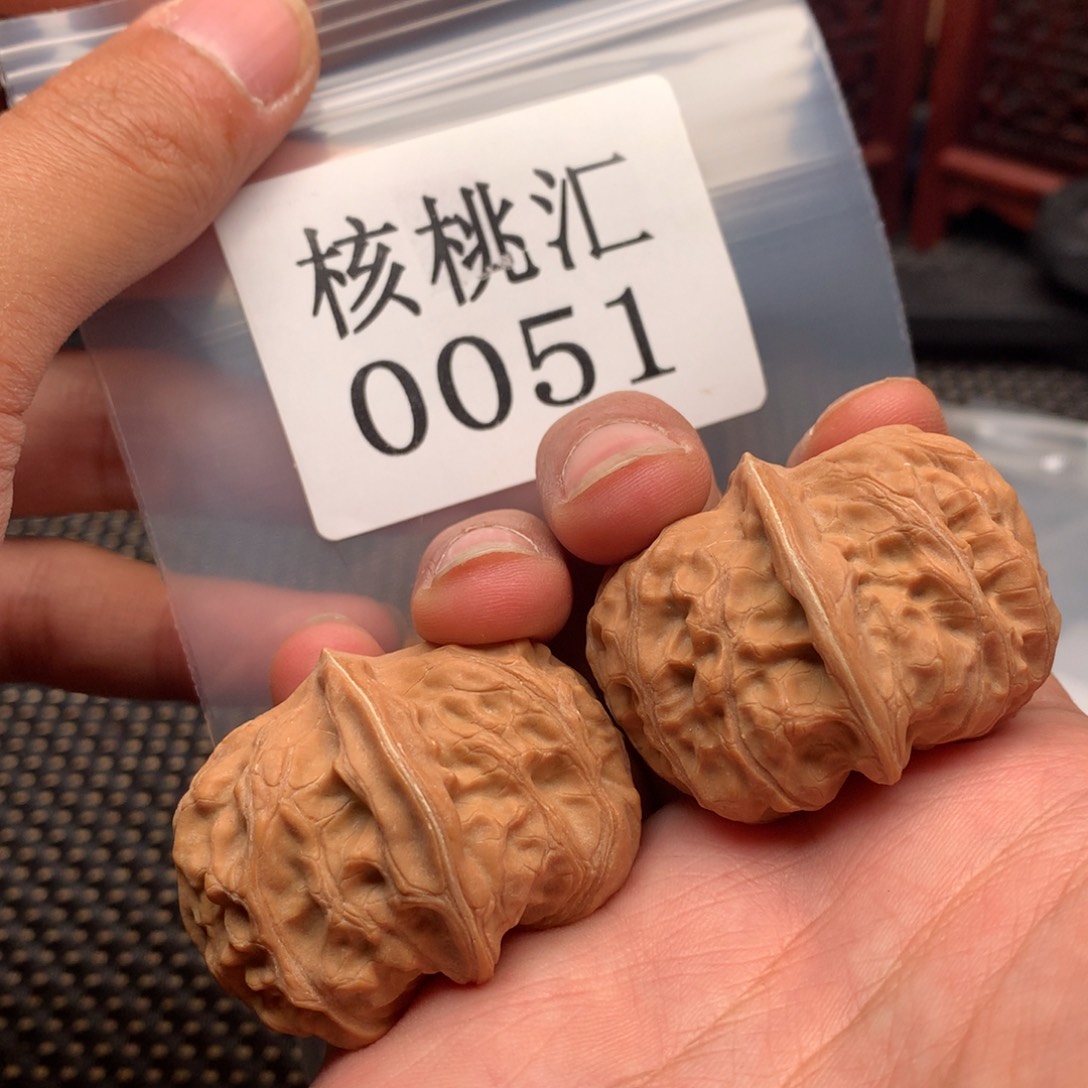 文玩核桃吊坠c****e门头沟元宝42