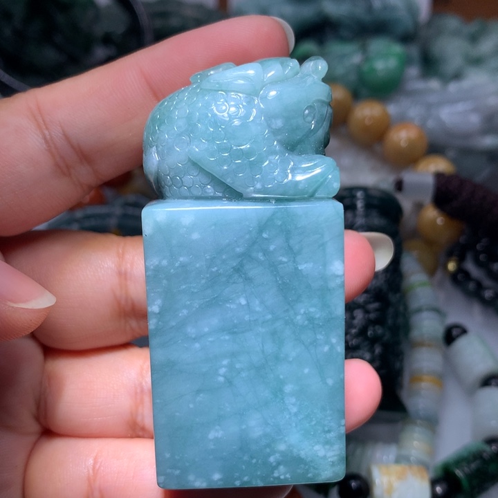 翡翠颈饰未镶嵌保真天然A货翡翠