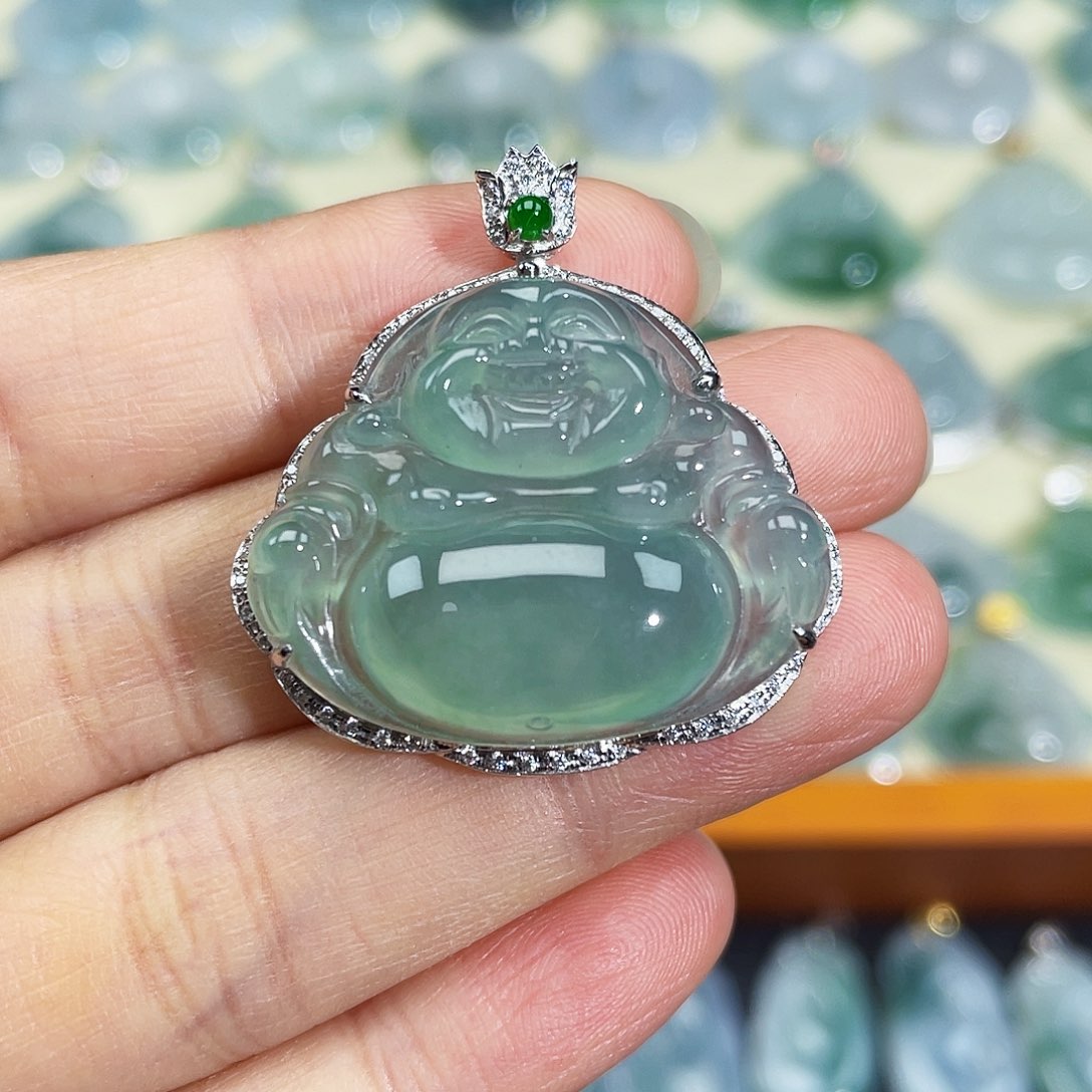 翡翠颈饰18K金镶嵌吊坠