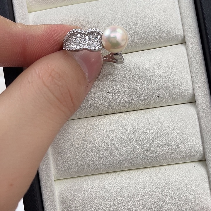 银S925镶嵌海水珍珠手绳