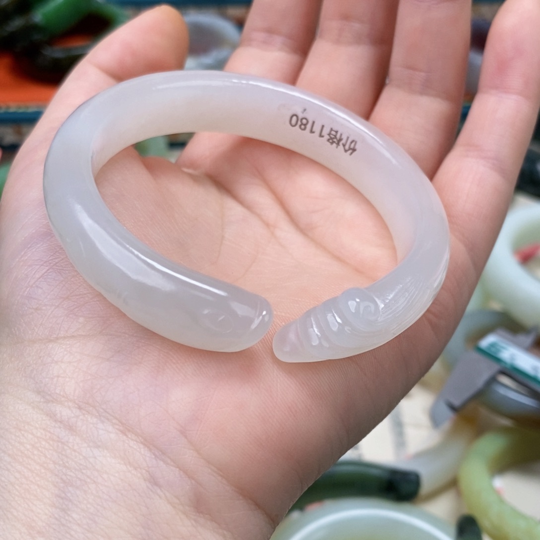 和田玉手镯56未镶嵌