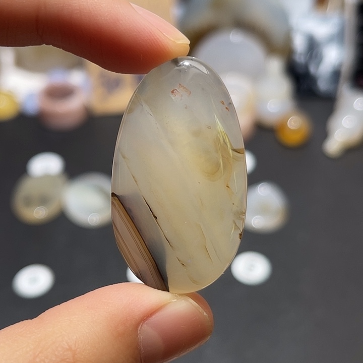 玛瑙/玉髓颈饰未镶嵌