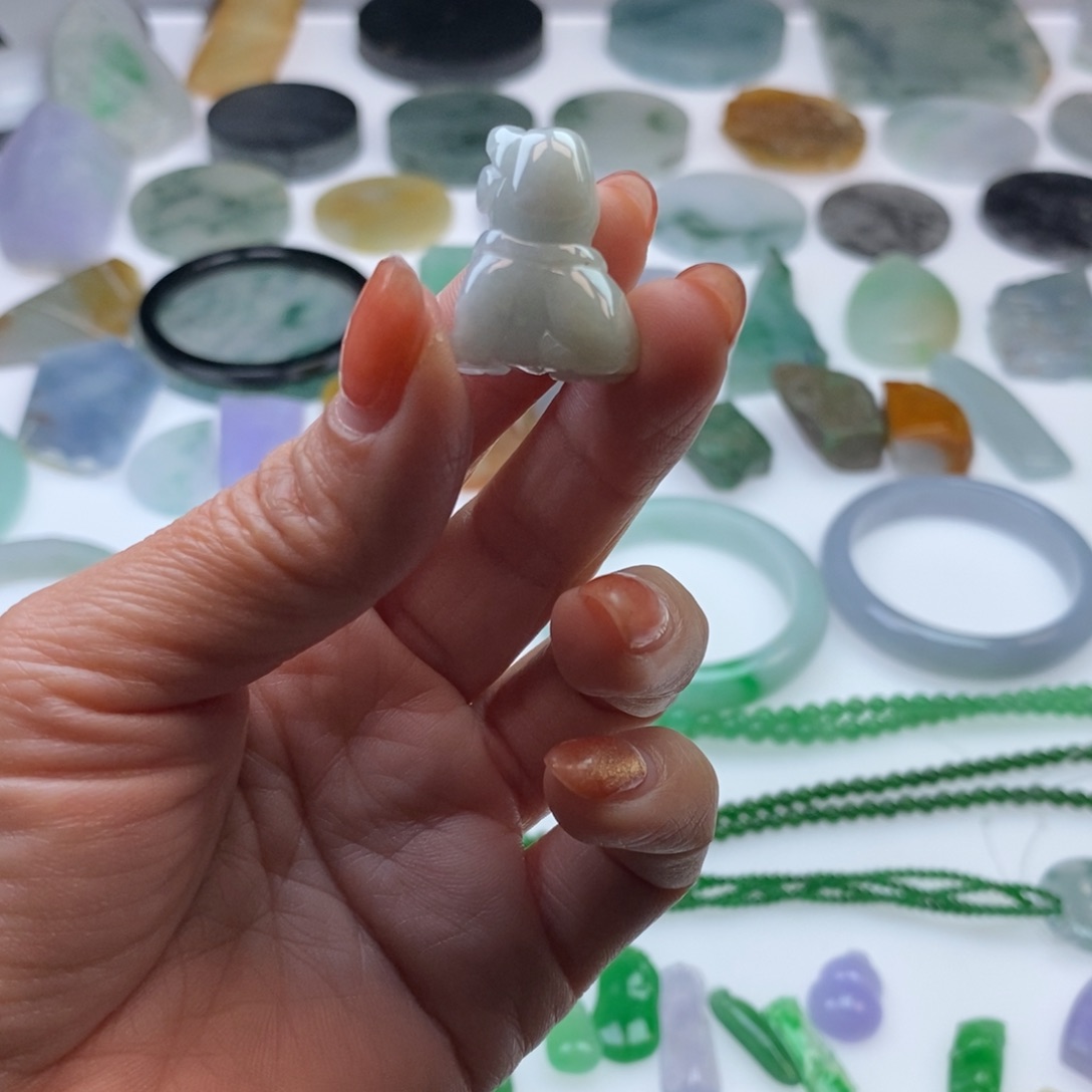 翡翠挂件未镶嵌天然翡翠