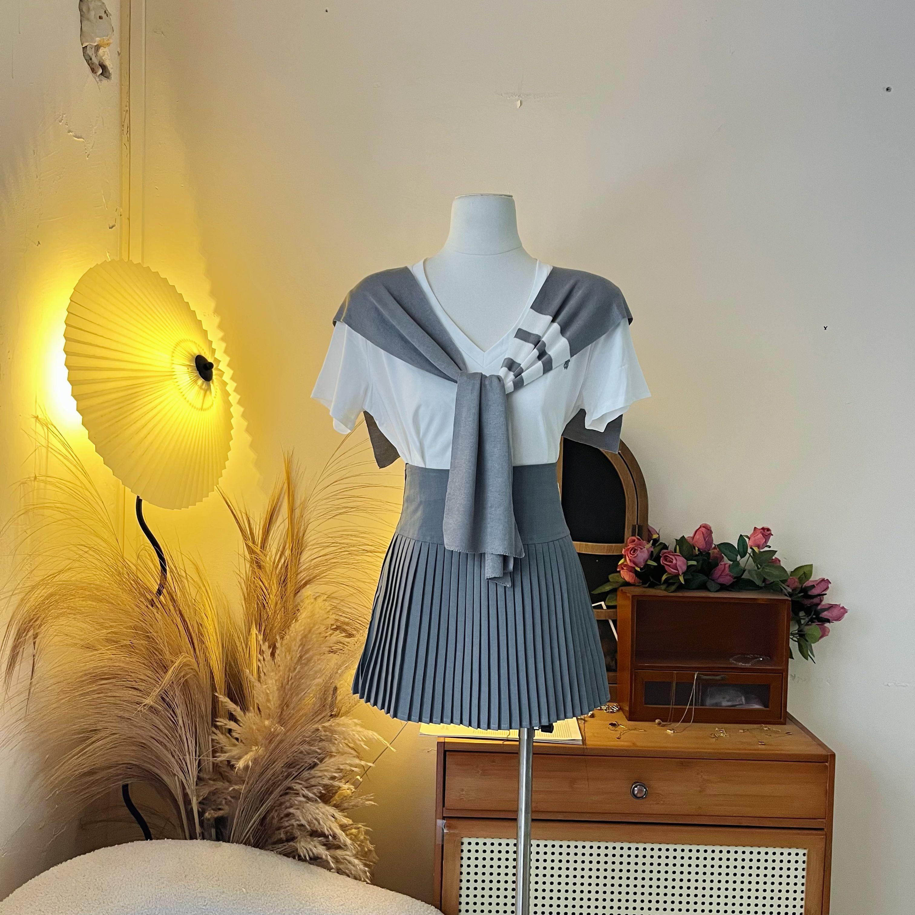 LHTE青青大码女装  韩系学院风V领短袖百褶裙披肩三件套T7796灰色