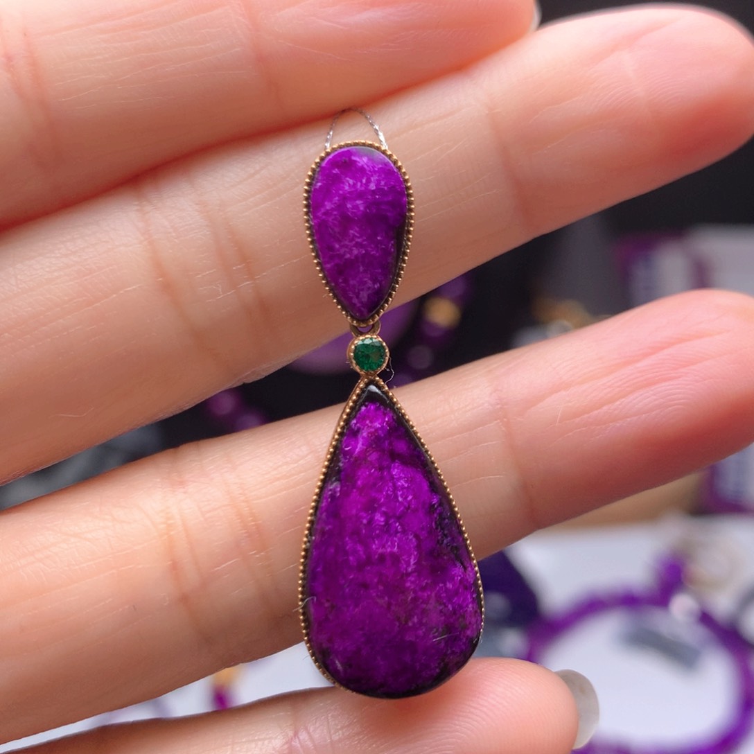 苏纪石（舒俱来）18K金镶嵌吊坠