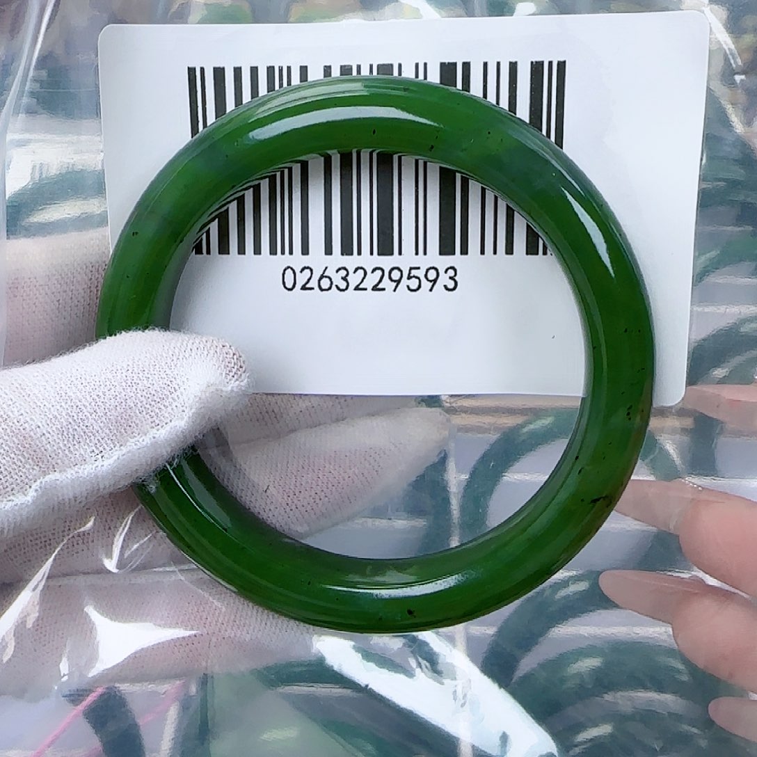 和田玉（碧玉）手镯未镶嵌57