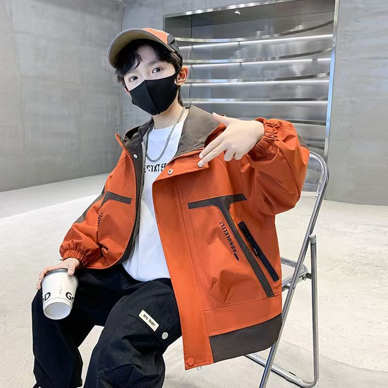 男童外套春秋款25新款儿童洋气风衣中大童男孩休闲帅气韩版冲锋衣