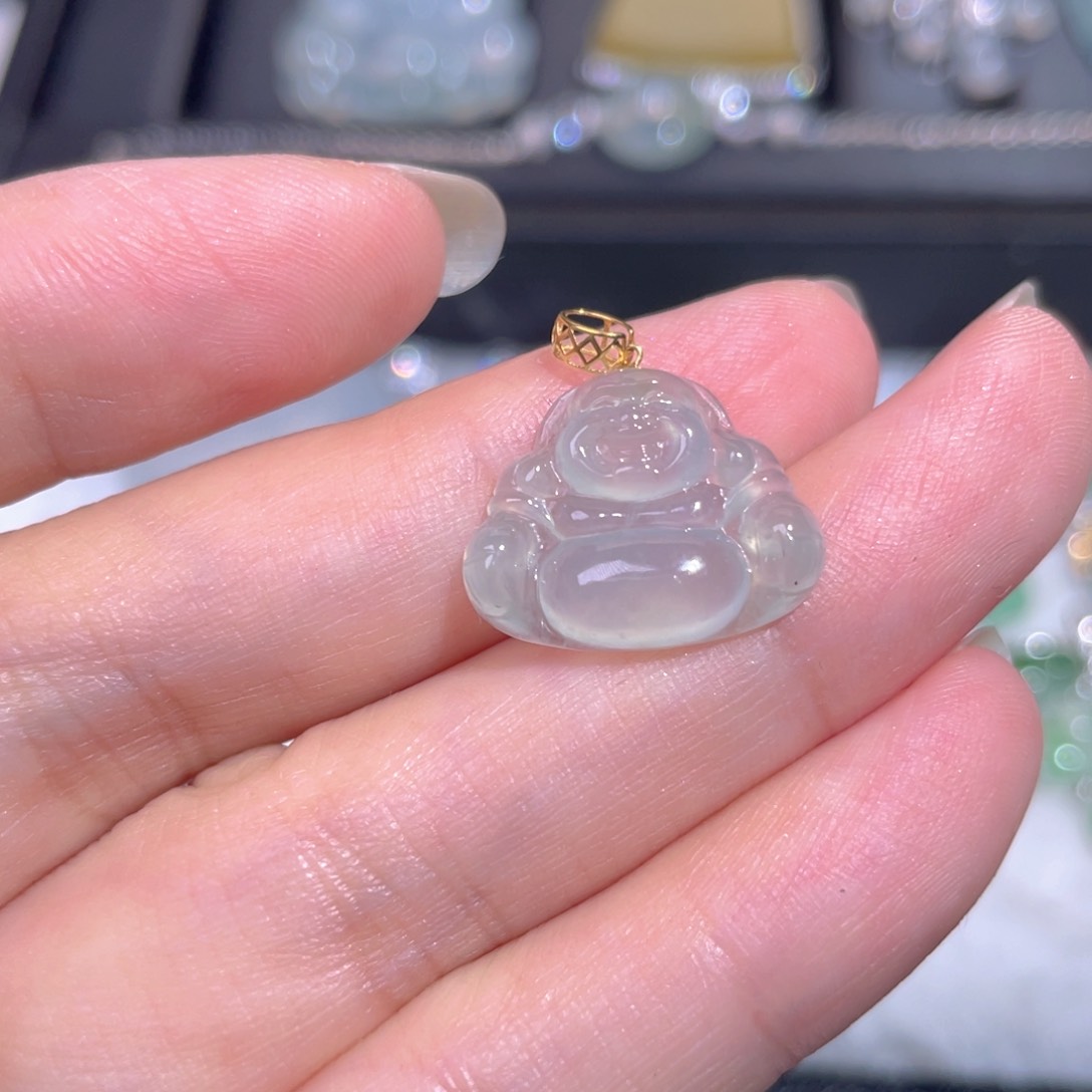 翡翠18K金镶嵌颈饰翡翠