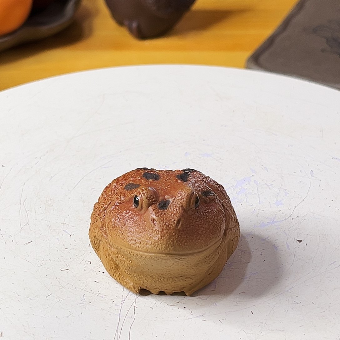 紫砂茶宠黄金青蛙手工制作