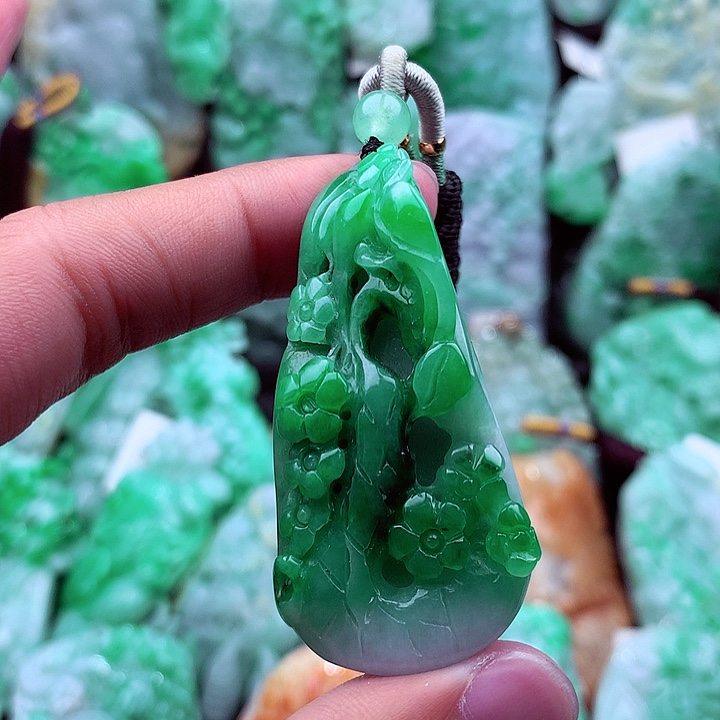 翡翠吊坠(不含链)未镶嵌