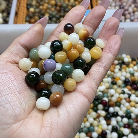 白玉菩提吊坠瑕疵10混珠200颗灯牌宠300